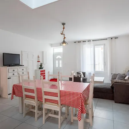 Maison De Familiale * Les Sables-dʼOlonne